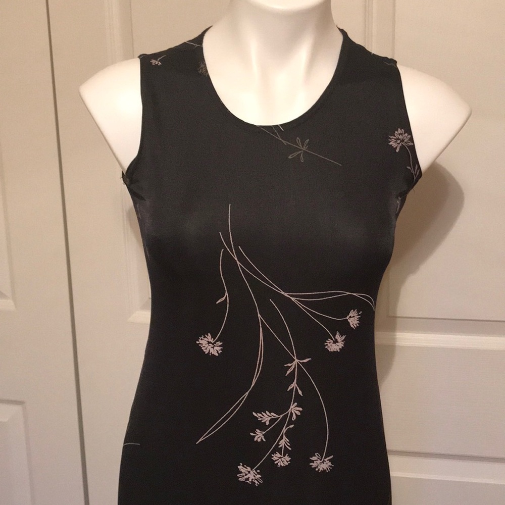 Dress - Picture 7 of 8